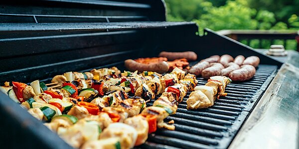 Leckeres BBQ in schönem Ambiente beim Sommerfest